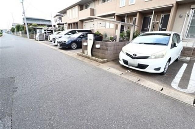 フェリエ（103） 駐車場