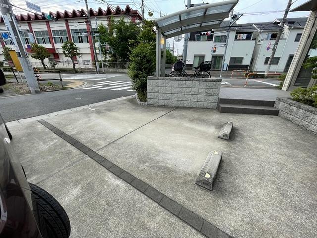 アルタイル（301） 駐車場