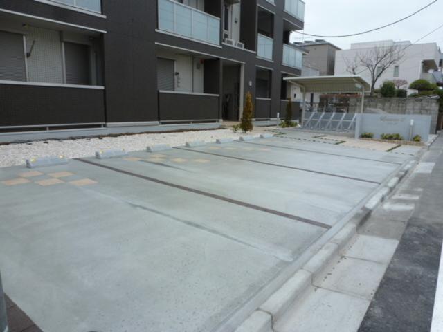 Ｌｕｃｅｎｔｅ　Ⅲ（301） 駐車場