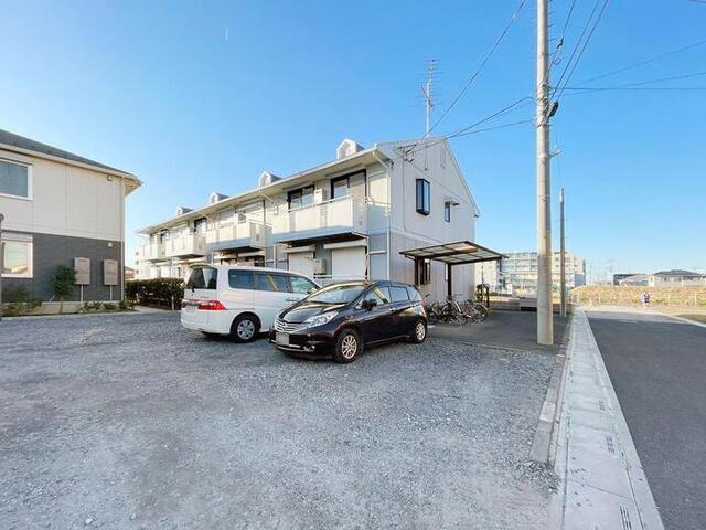 クレセントハイム（105） 駐車場