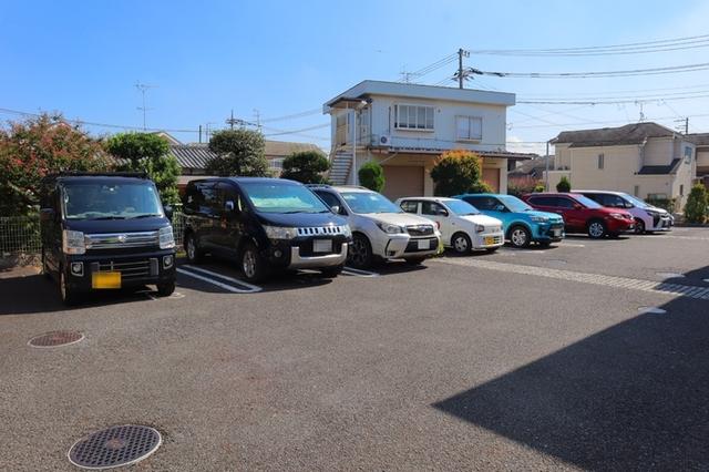 ラーク　Ｂ（201） 駐車場