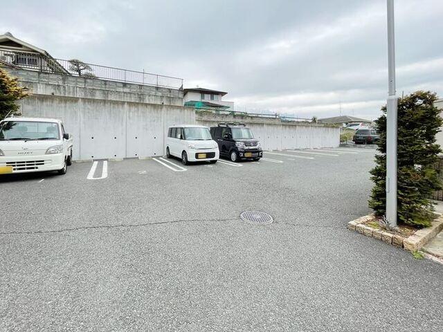 コートプラセール　Ａ（101） 駐車場