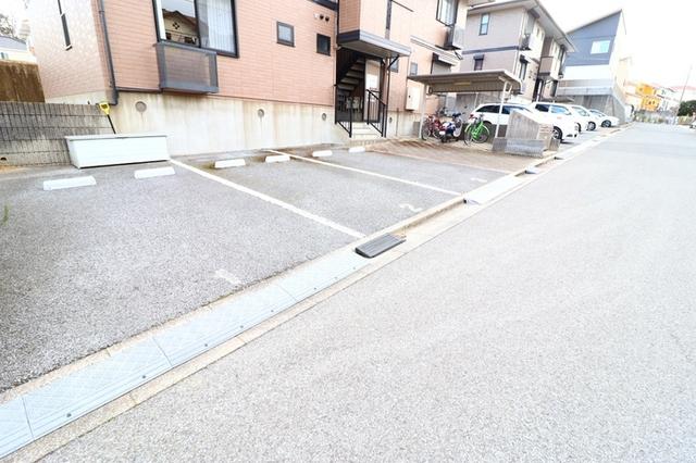 サンハイム　Ⅱ（202） 駐車場
