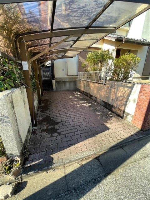 槇野邸（0001） 駐車場