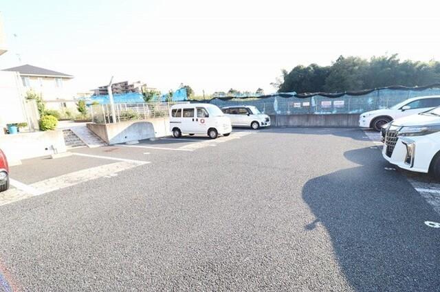 サニーモール　参番館（101） 駐車場