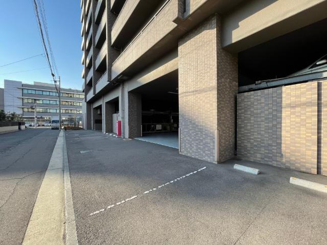 ロイヤルガーデン錦町（1307） 駐車場