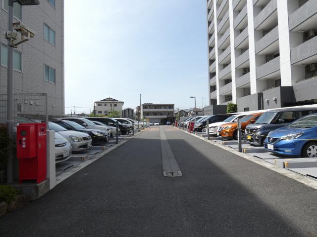 ＭＡＸ　ＴＯＷＥＲ　ＴＸ１（1401） 駐車場