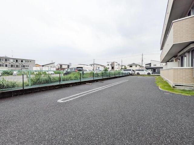 サニーガーデン（102） 駐車場