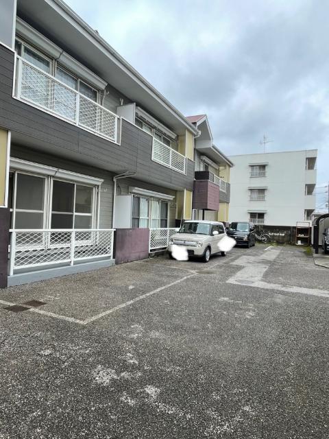 メゾン柴田（0201） 駐車場