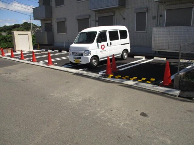 fraiseⅡ（103） 駐車場