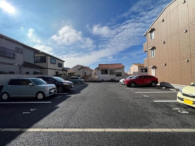 グランドゥールヒル　Ⅰ（302） 駐車場