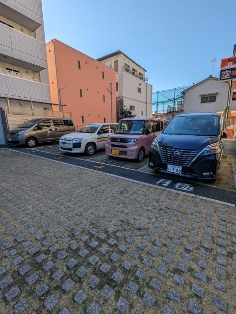 センターステージ（0801） 駐車場