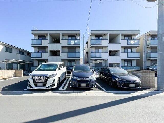 アヴァンス八潮Ａ（105） 駐車場