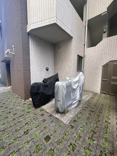 澄和レジデンス葛西 駐車場