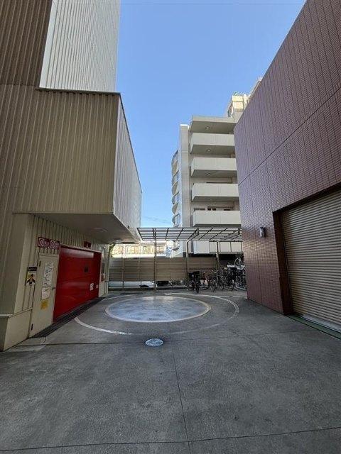 エヴィメリアビルディング（0802） 駐車場