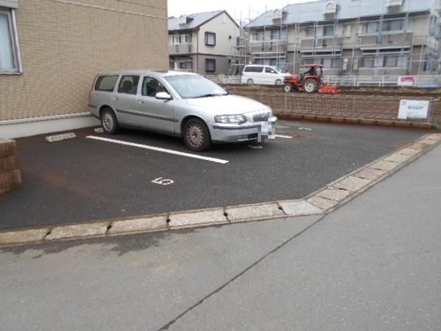 吉野ハイツ　Ⅲ棟（202） 駐車場