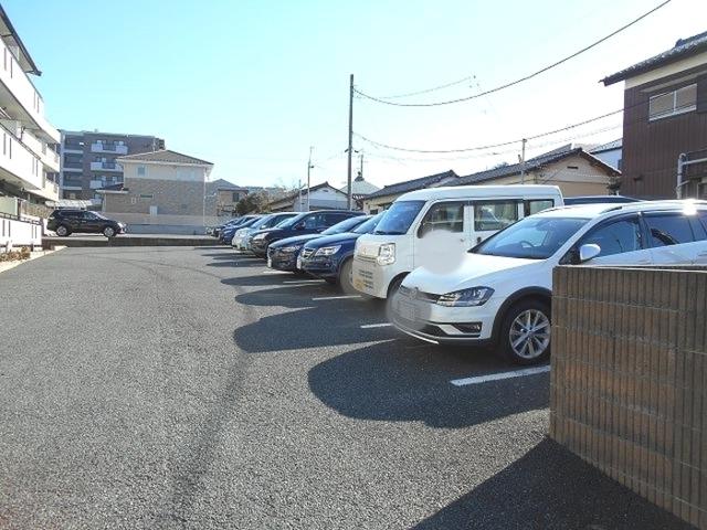 パピリオ（301） 駐車場