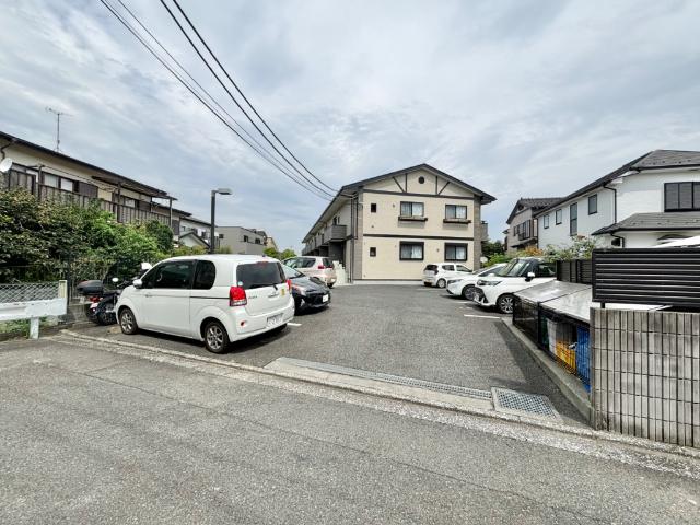 アルティアユウ（0102） 駐車場