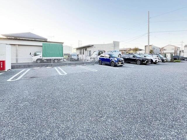 シャルマンドミール　Ａ（101） 駐車場