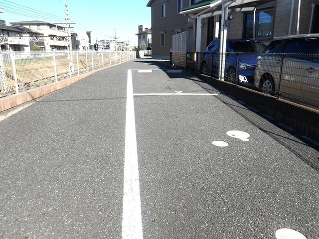 ネオハイツサギヌマ　A（201） 駐車場