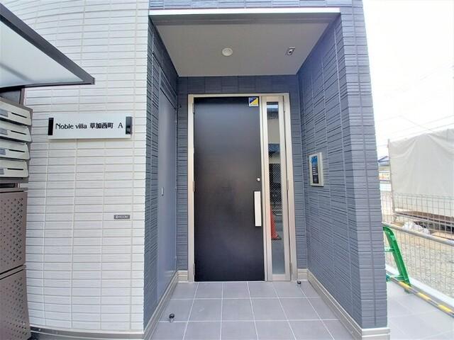 Noble　villa草加西町A（205） エントランス