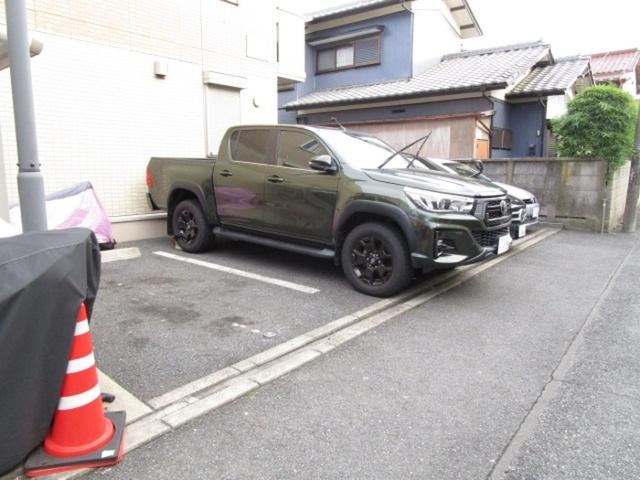 ミ・カーサ（103） 駐車場