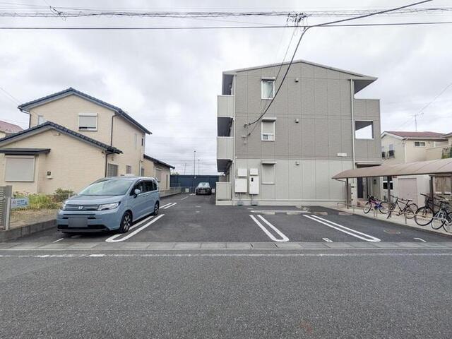 コンフォート（203） 駐車場