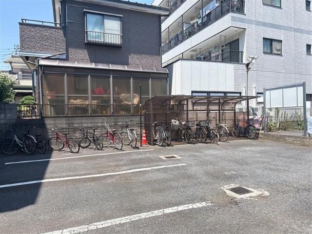 エクセルブラウン（0105） 駐車場