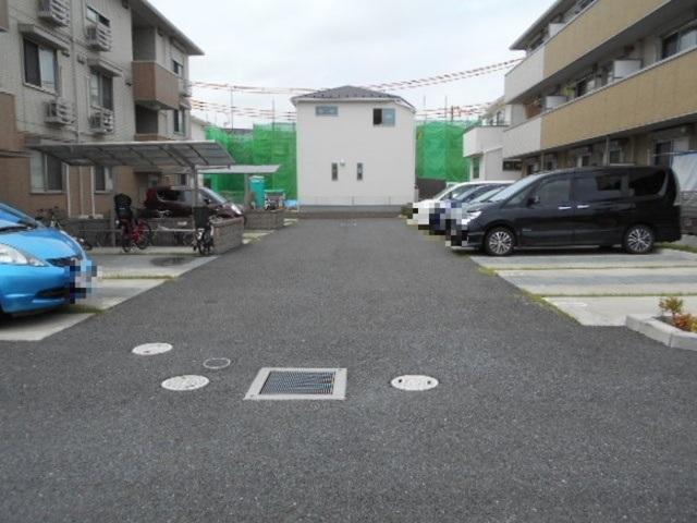 プレミール　B（101） 駐車場