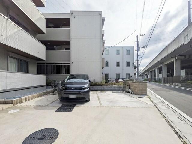 angelo（101） 駐車場