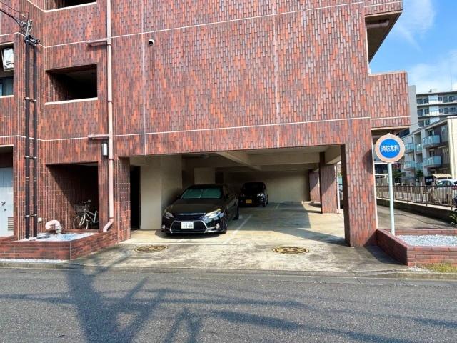 グレース戸田 駐車場