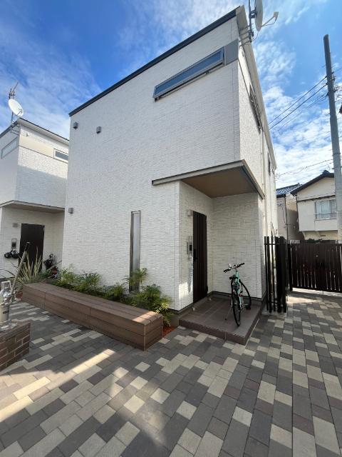 新小岩駅より徒歩20分 築3年11ヶ月 2階建の賃貸物件