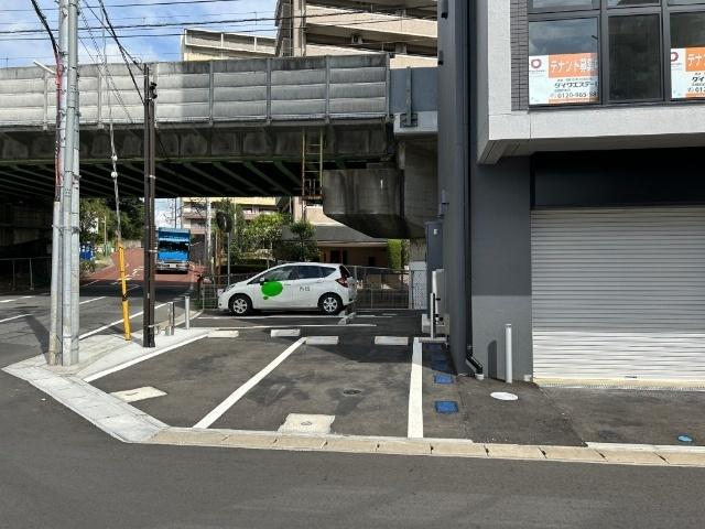 ＲＡＩＬ　ＳＩＤＥ　テナント（A） 駐車場