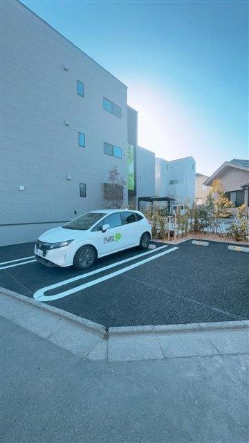 ＬＵＮＡＲ　ＣＯＡＳＴ 駐車場
