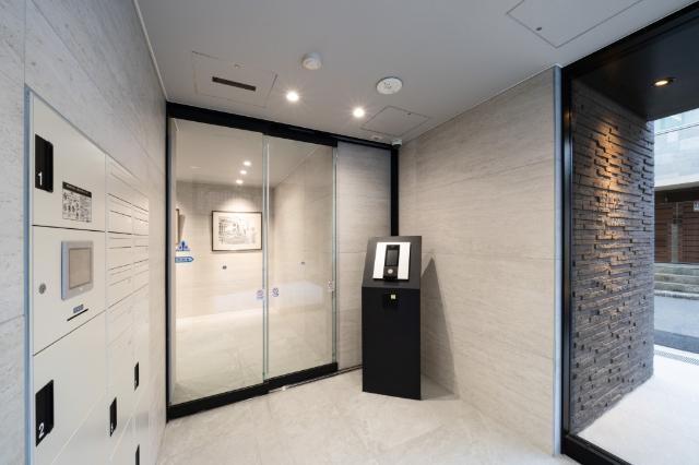 ＧＬＯＢＥ　ＮＩＳＨＩＡＺＡＢＵ（0202） エントランス