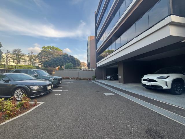 シオン池尻（0306） 駐車場