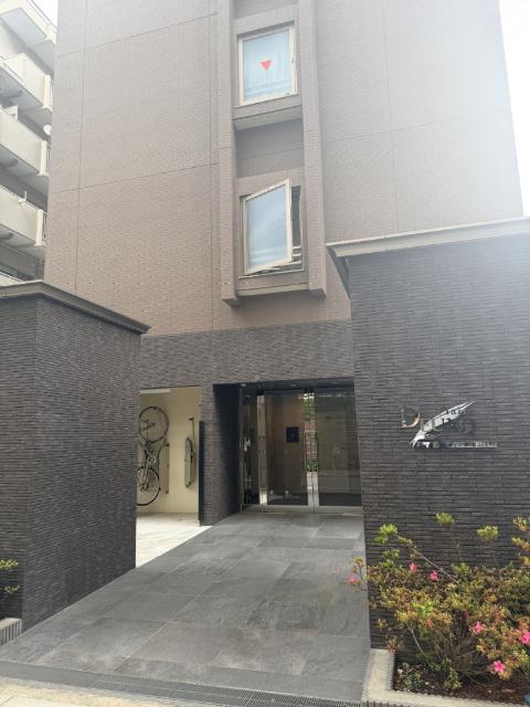 プレール・ドゥーク横濱山下町（0403） エントランス