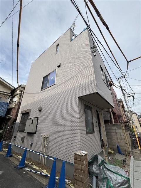 鐘ヶ淵駅より徒歩4分 新築 3階建の賃貸物件
