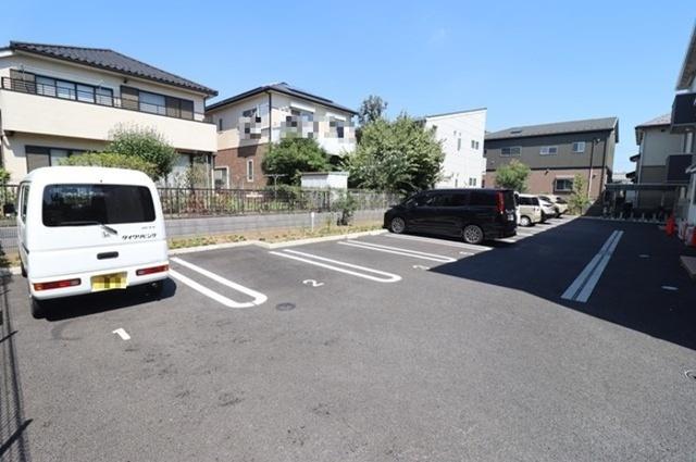 メゾン・アルカディア（101） 駐車場