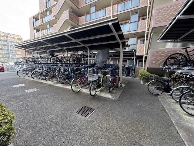 エクレール和光 駐車場