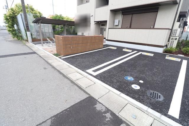 timeless　B（103） 駐車場
