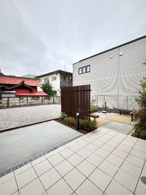 Ｗｉｓｔｅｒｉａ　Ｃｏｕｒｔ（0102） 眺望