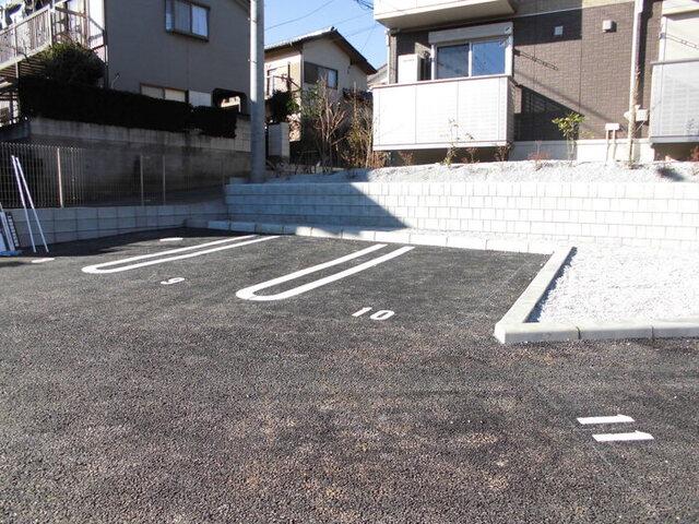 イストワール　弐番館（102） 駐車場