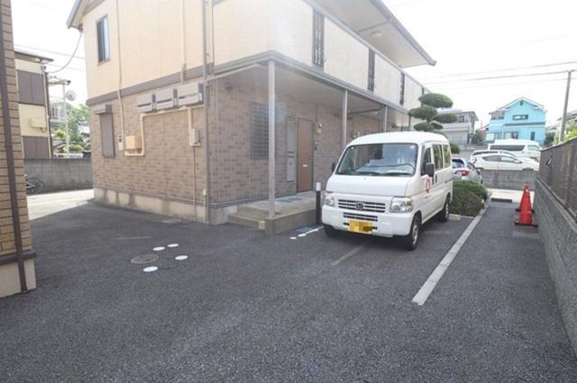 ルミナスビラGRANDE（101） 駐車場