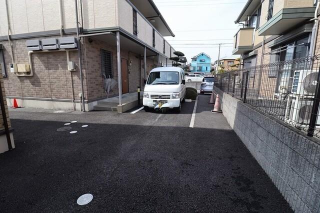 ルミナスビラGRANDE（101） 駐車場
