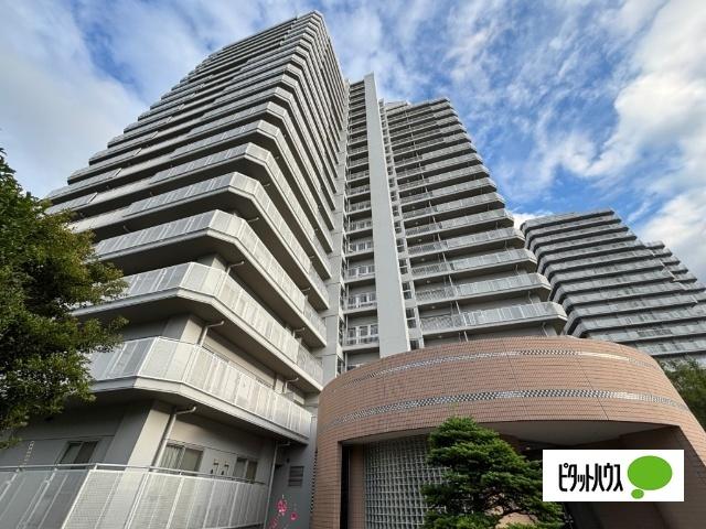 ﾊﾟｰｸﾌｨｰﾙﾄﾞみさとﾃﾗ･ｳｴｽﾄ四街区一号館（0901） 外観