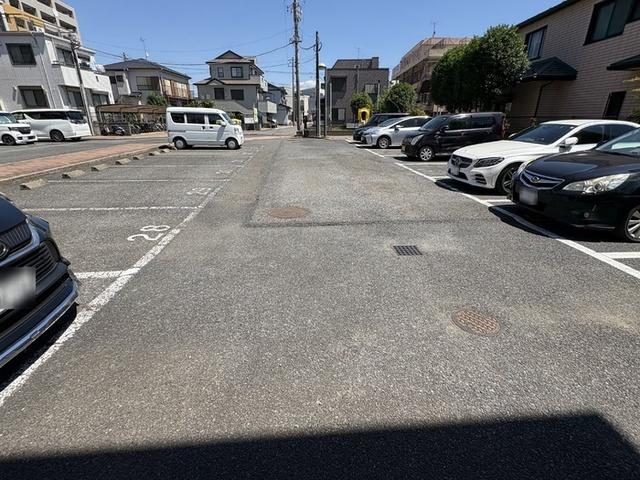 ハイローズ船橋　壱弐番館（2206） 駐車場