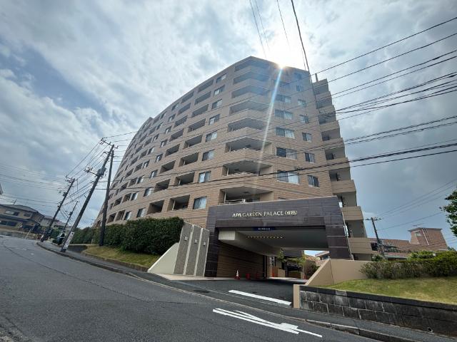 京成成田駅より徒歩10分 築18年 12階建の賃貸物件