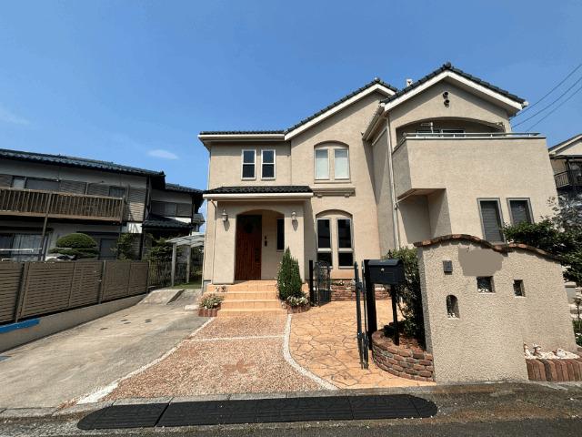 二俣川駅よりバス5分 築9年11ヶ月 2階建の賃貸物件