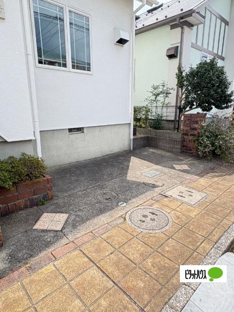 おゆみ野１丁目戸建（0001） 駐車場